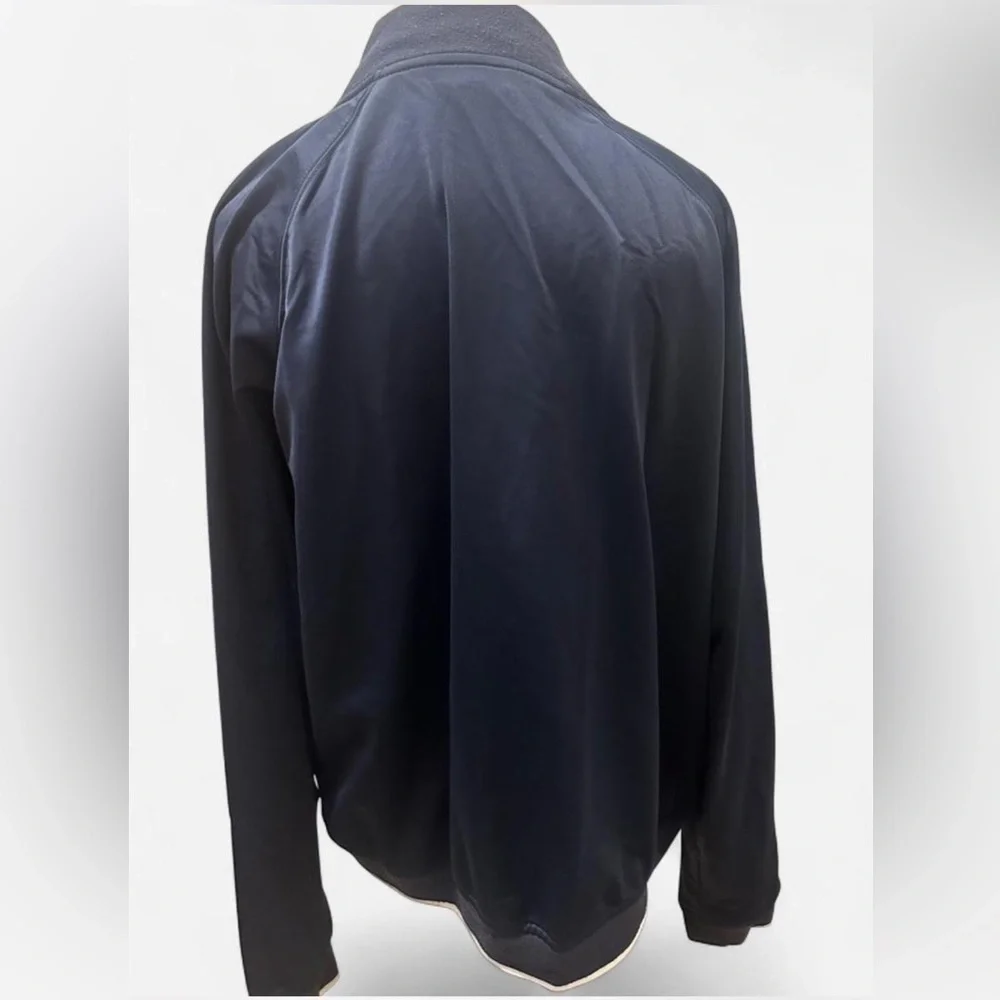 Vintage Reebok Men's Navy and Cream Jacket - Picture 3 of 4